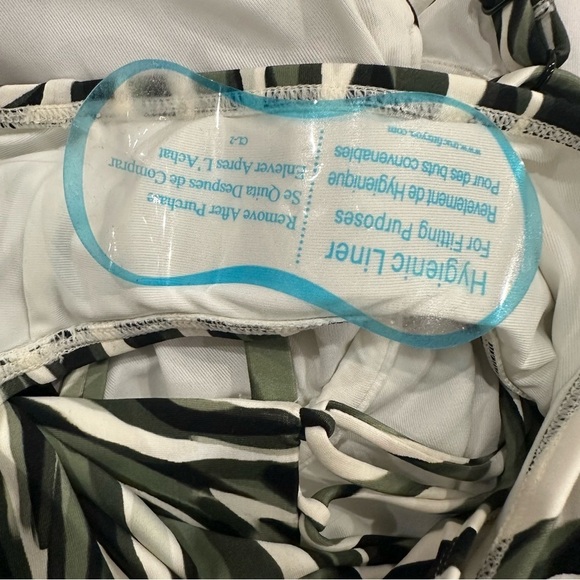 Coco Reef Astra Bra Sized Plunge Underwire One Piece Swimsuit - Wild Zebra - Picture 12 of 12